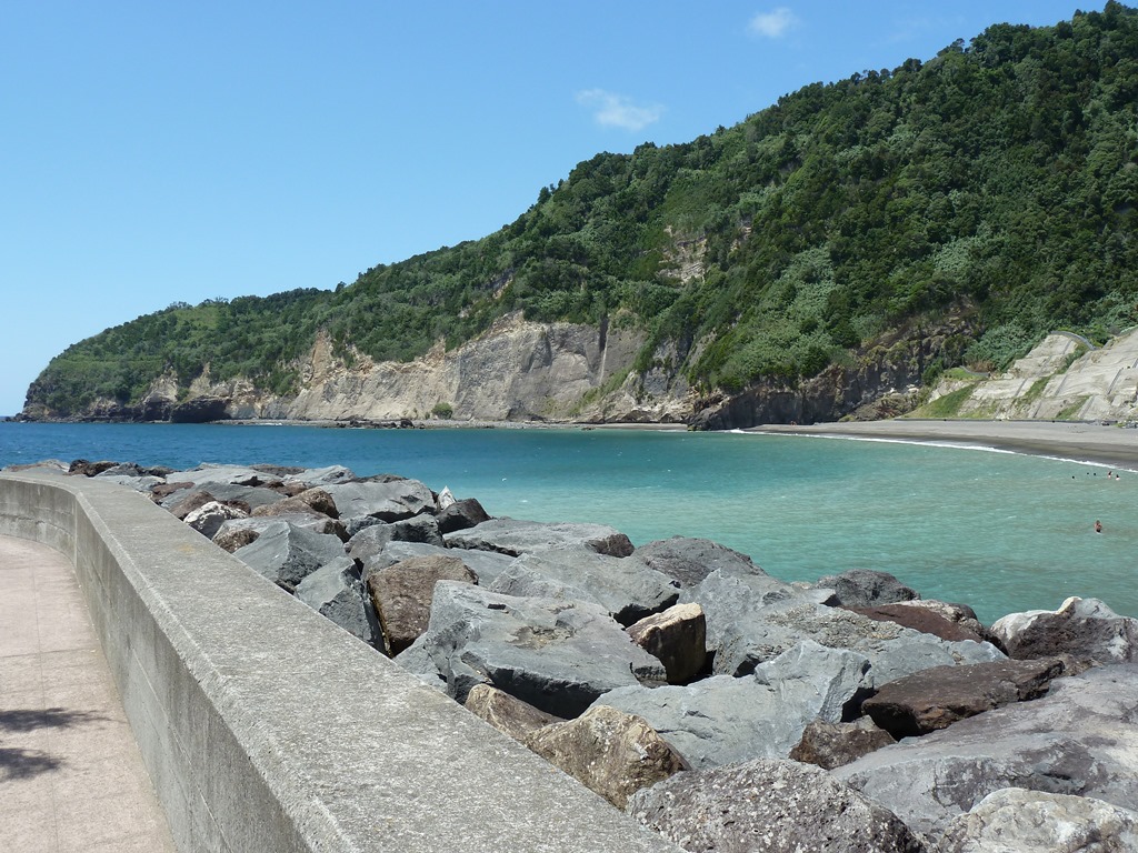 Ribeira Quente